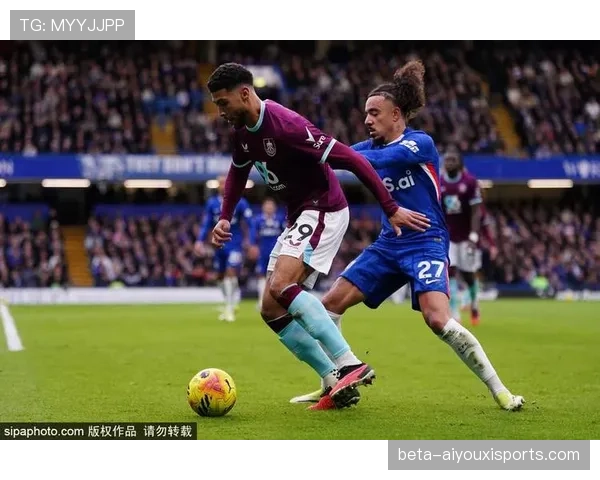 切尔西主场1-1遭伯恩利绝平 福法纳红牌成转折点