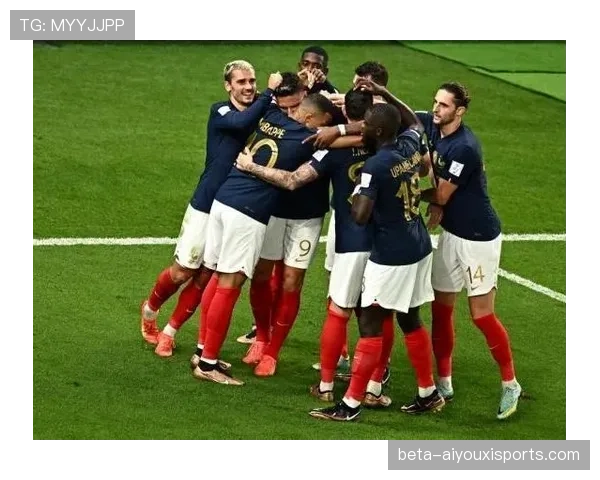 切尔西防线科尔威尔伤缺，查洛巴福法纳搭档中卫组合