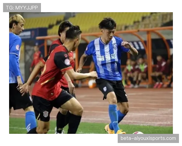 三镇主力流失影响深远 冠军阵容解体后防线重组困难